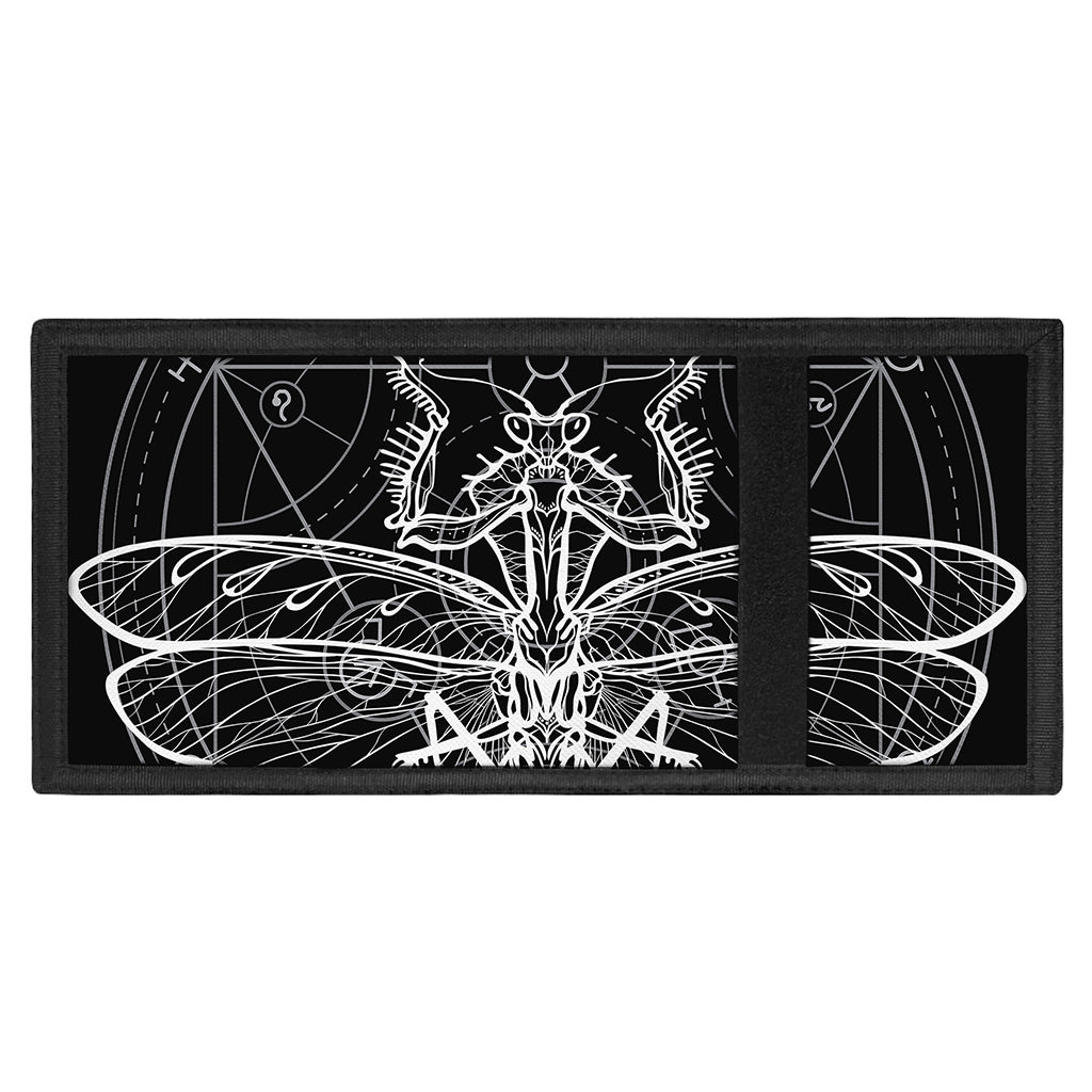 Black And White Mantis Spirit Print Trifold Wallet