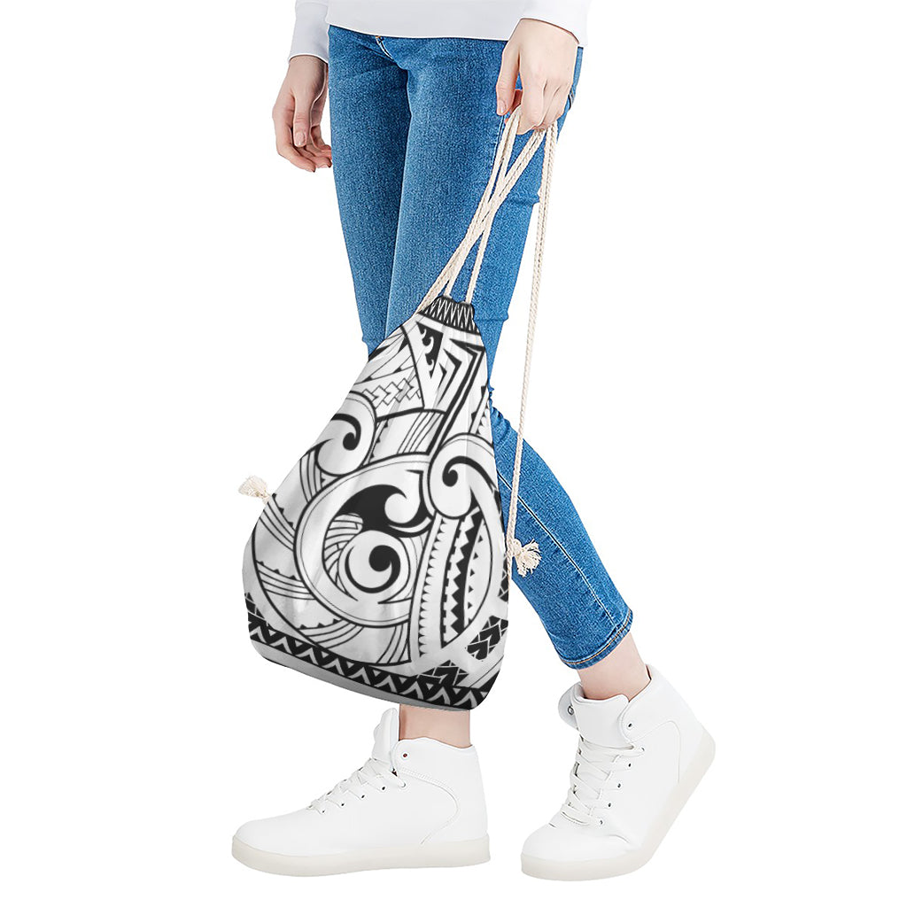 Black And White Maori Pattern Print Drawstring Bag