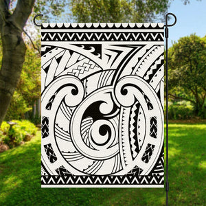 Black And White Maori Pattern Print Garden Flag