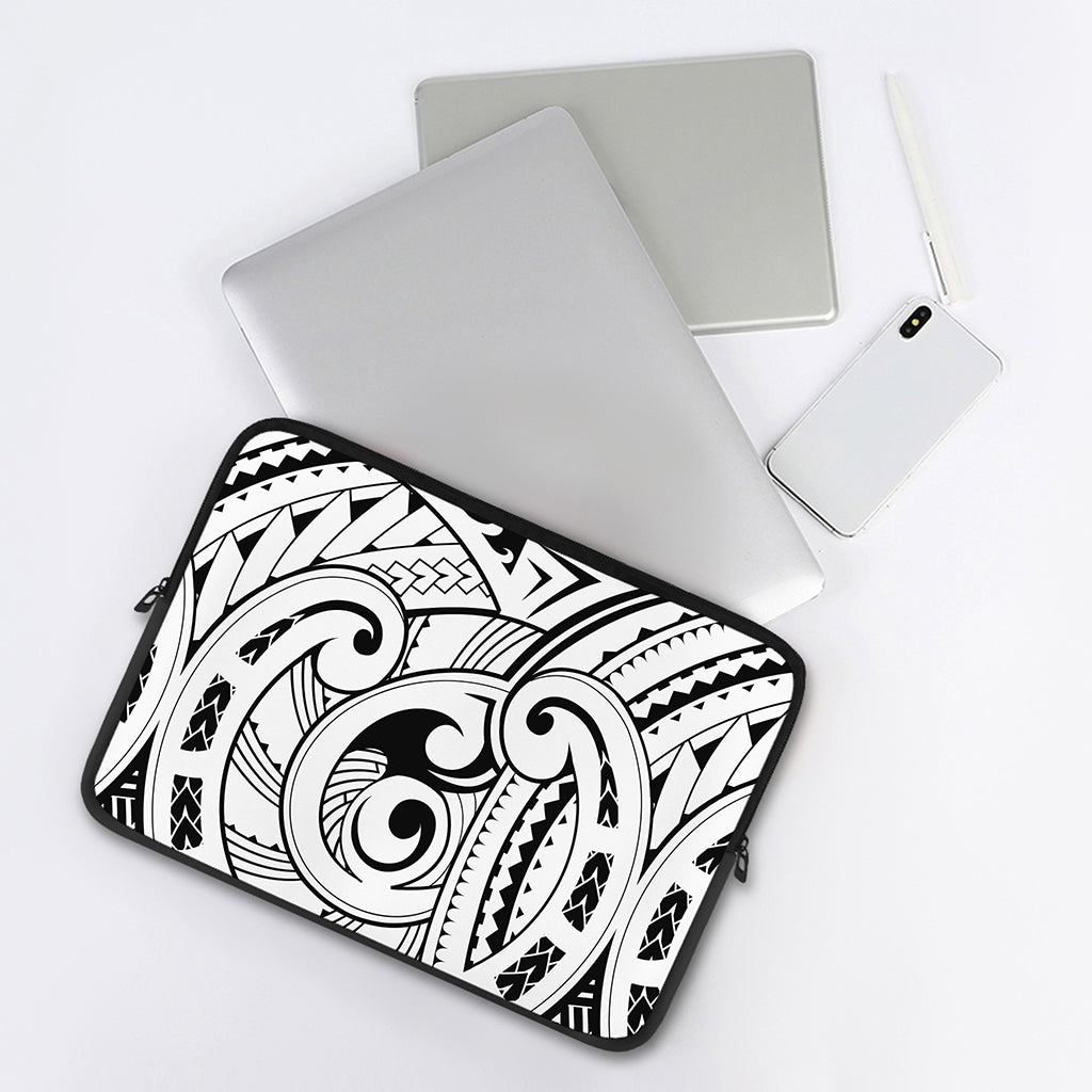 Black And White Maori Pattern Print Laptop Sleeve