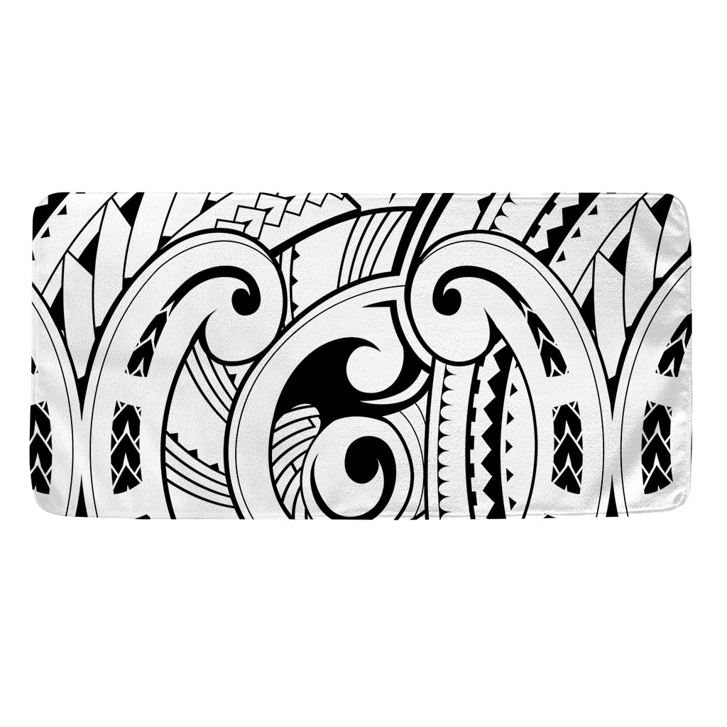 Black And White Maori Pattern Print Towel