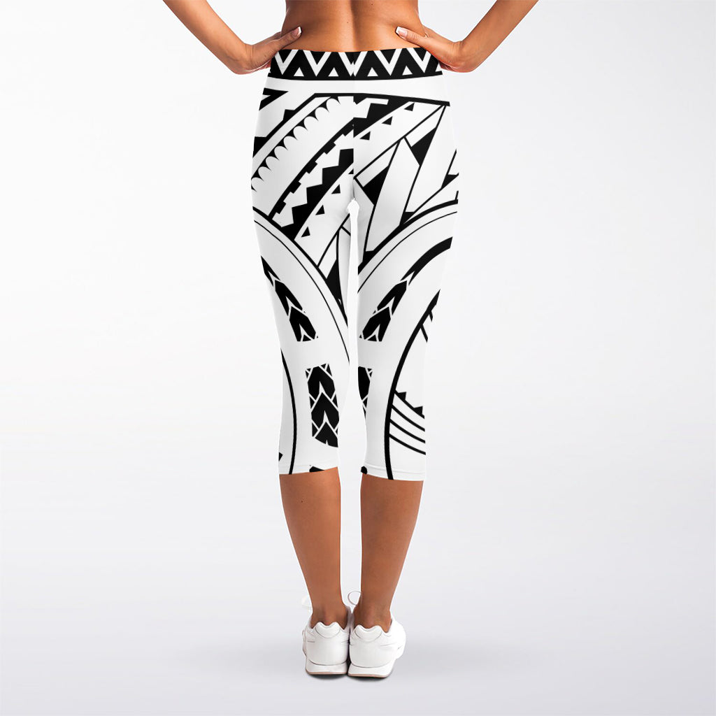 Black And White Maori Pattern Print Women's Capri Leggings