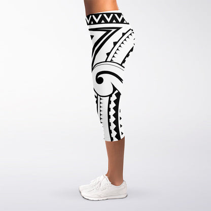 Black And White Maori Pattern Print Women's Capri Leggings