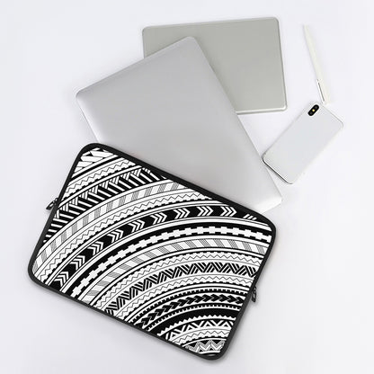 Black And White Maori Polynesian Print Laptop Sleeve