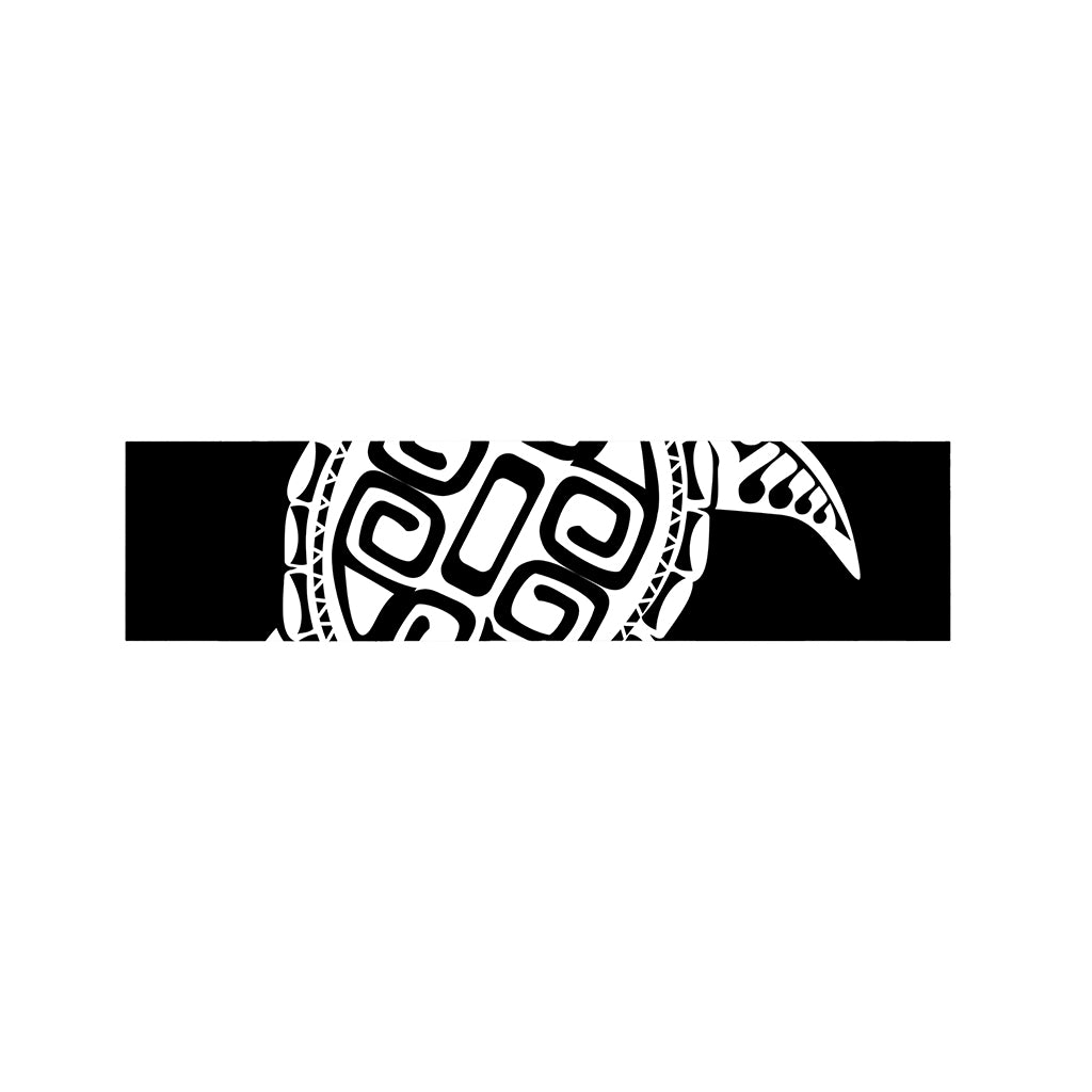 Black And White Maori Sea Turtle Print Bed Runner