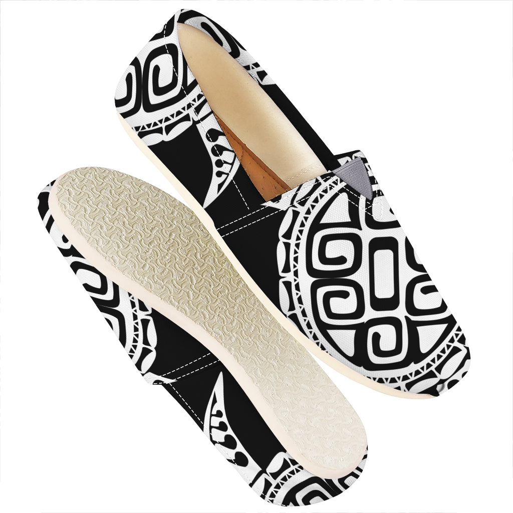 Black And White Maori Sea Turtle Print Casual Shoes