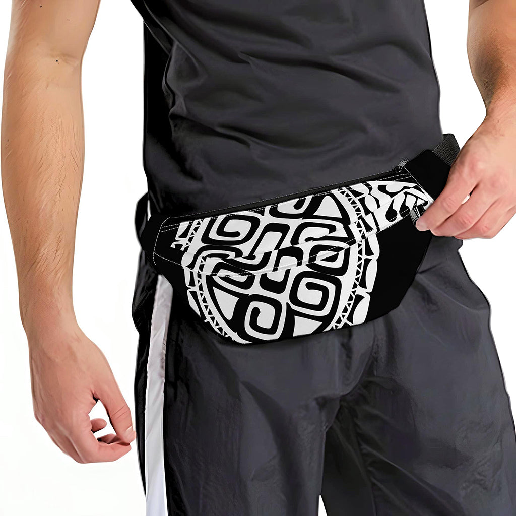 Black And White Maori Sea Turtle Print Fanny Pack