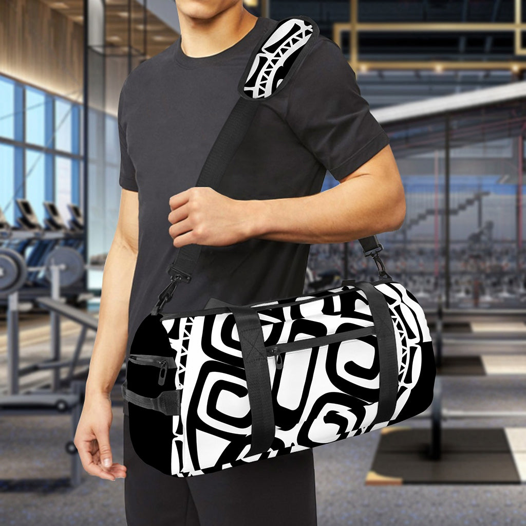 Black And White Maori Sea Turtle Print Gym Bag