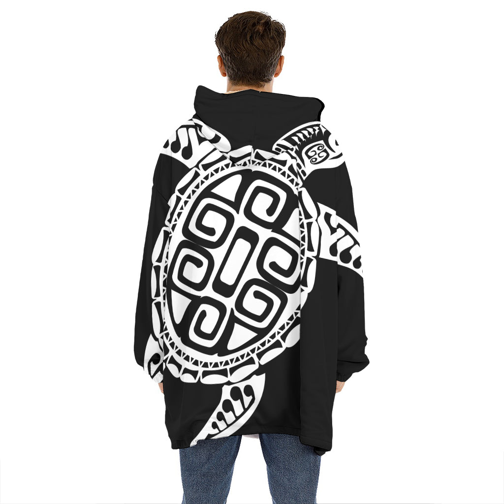 Black And White Maori Sea Turtle Print Hoodie Blanket