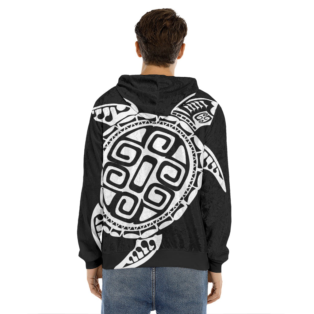 Black And White Maori Sea Turtle Print Men's Velvet Pullover Hoodie