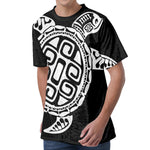 Black And White Maori Sea Turtle Print Men's Velvet T-Shirt