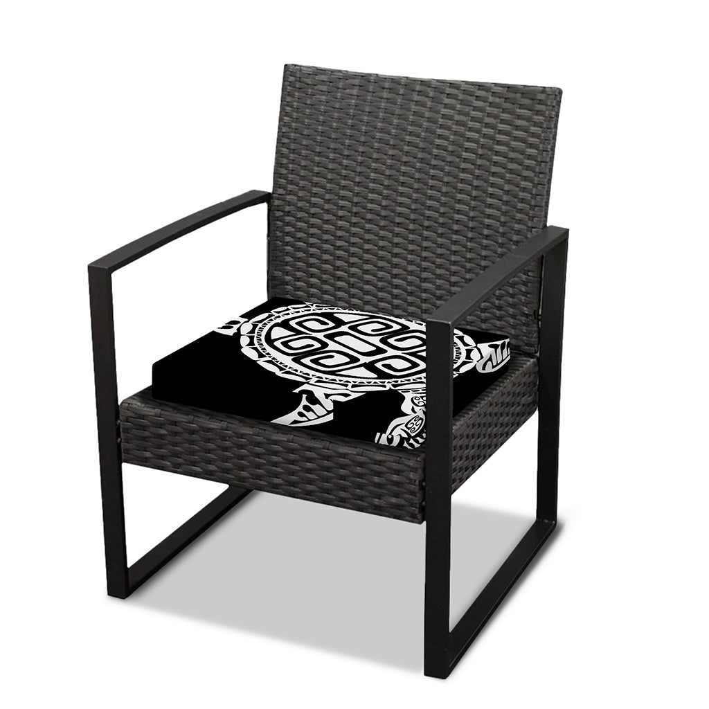 Black And White Maori Sea Turtle Print Outdoor Seat Cushion Cover