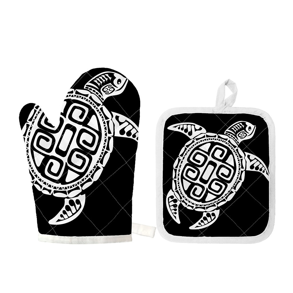 Black And White Maori Sea Turtle Print Oven Mitt And Pot Holder Set