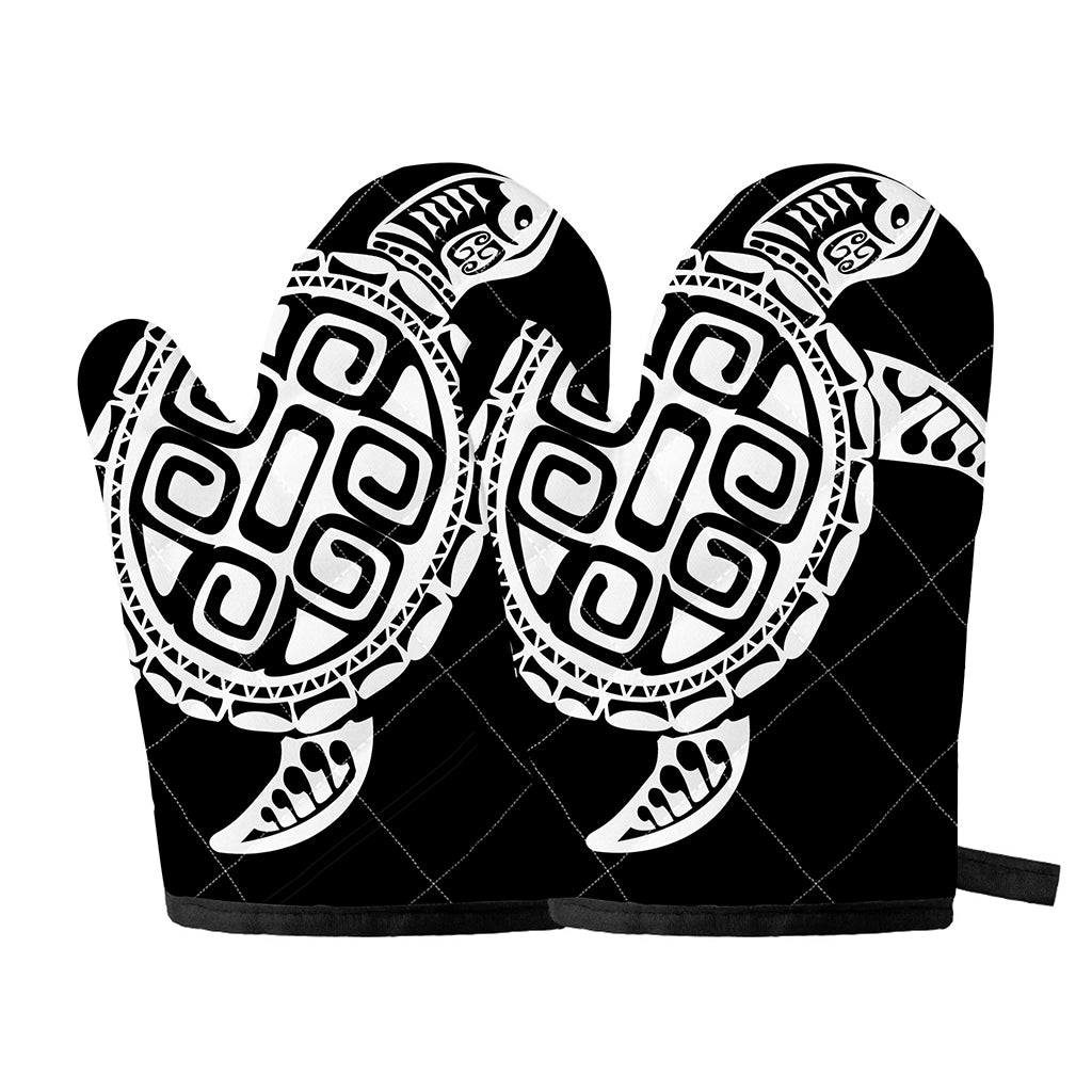 Black And White Maori Sea Turtle Print Oven Mitts