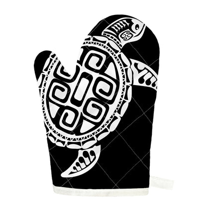 Black And White Maori Sea Turtle Print Single Oven Mitt