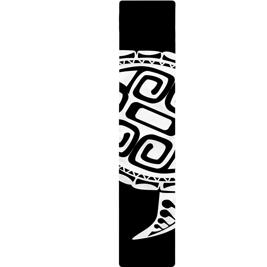 Black And White Maori Sea Turtle Print Table Runner