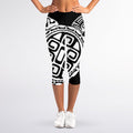 Black And White Maori Sea Turtle Print Women's Capri Leggings