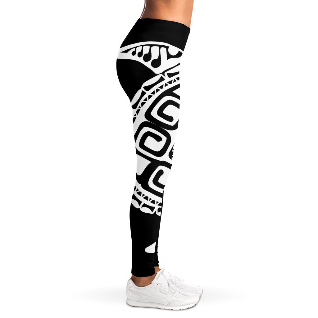 Black And White Maori Sea Turtle Print Women's Leggings