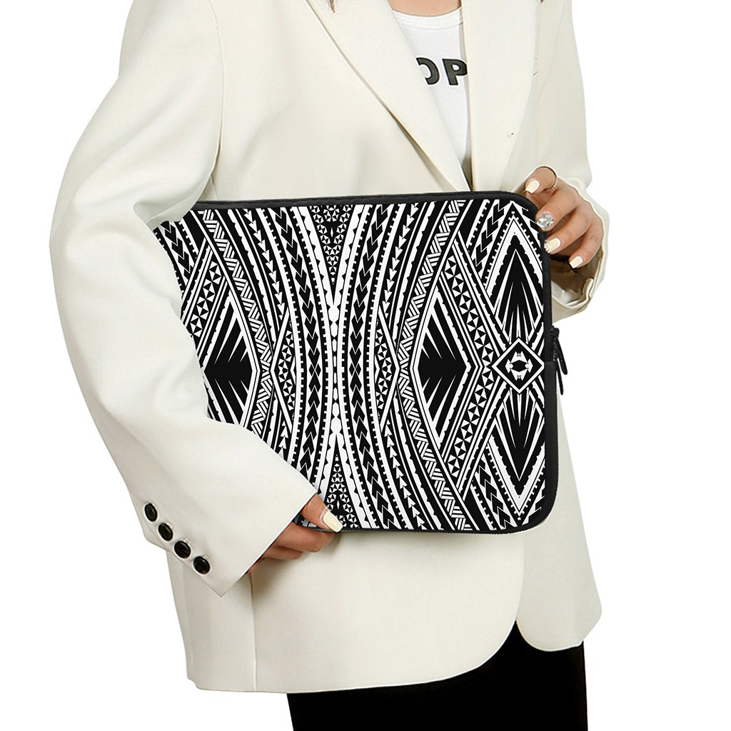 Black And White Maori Tattoo Print Laptop Sleeve