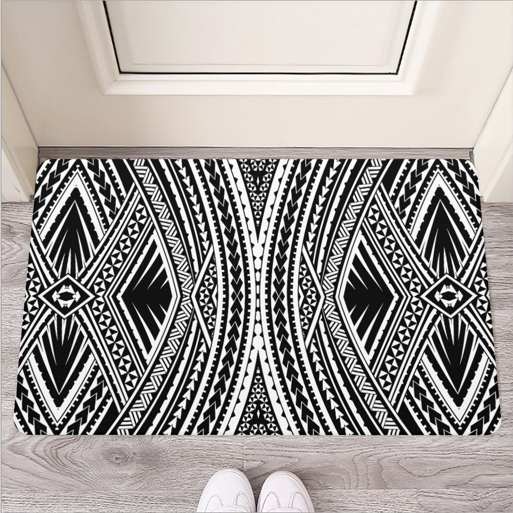 Black And White Maori Tattoo Print Rubber Doormat