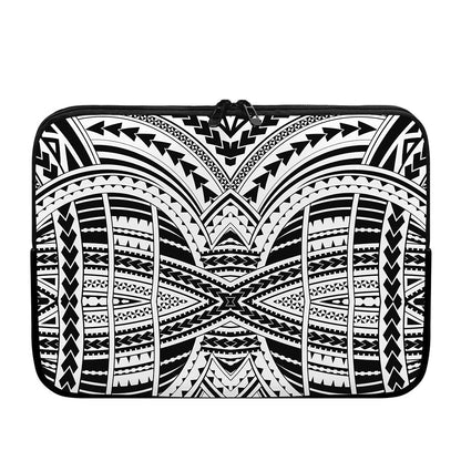 Black And White Maori Tribal Print Laptop Sleeve