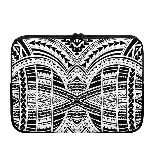 Black And White Maori Tribal Print Laptop Sleeve