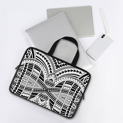 Black And White Maori Tribal Print Laptop Sleeve With Handle