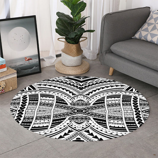 Black And White Maori Tribal Print Round Rug