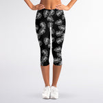 Black And White Monstera Pattern Print Women's Capri Leggings