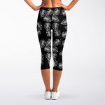 Black And White Monstera Pattern Print Women's Capri Leggings
