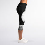 Black And White Moonlight Print Women's Capri Leggings