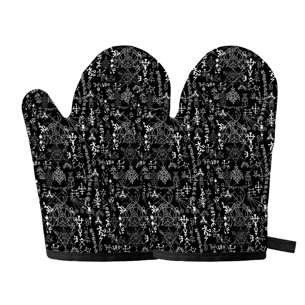 Black And White Mystic Wicca Print Oven Mitts