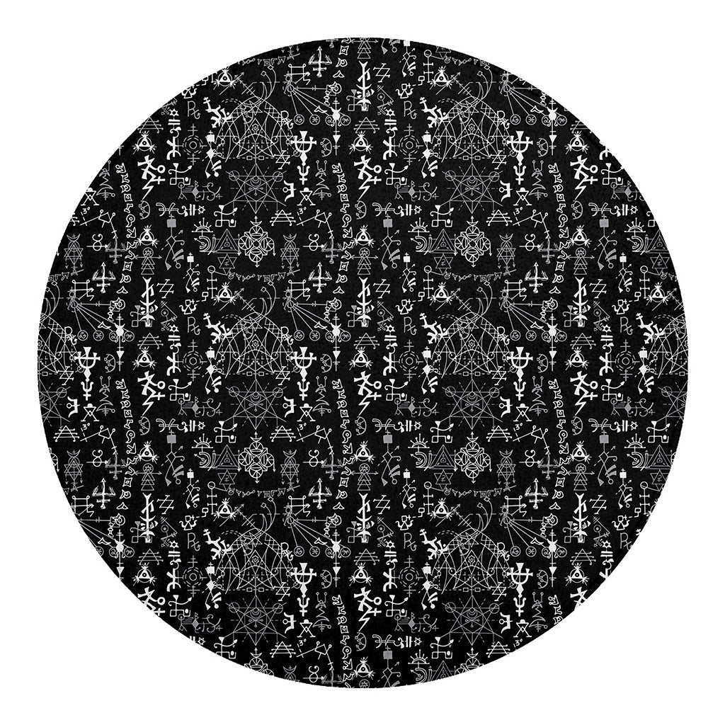 Black And White Mystic Wicca Print Round Blanket