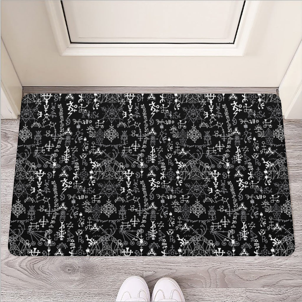 Black And White Mystic Wicca Print Rubber Doormat