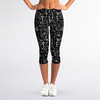 Black And White Mystic Wicca Print Women's Capri Leggings