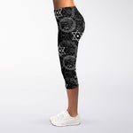 Black And White Mystic Witch Print Women's Capri Leggings