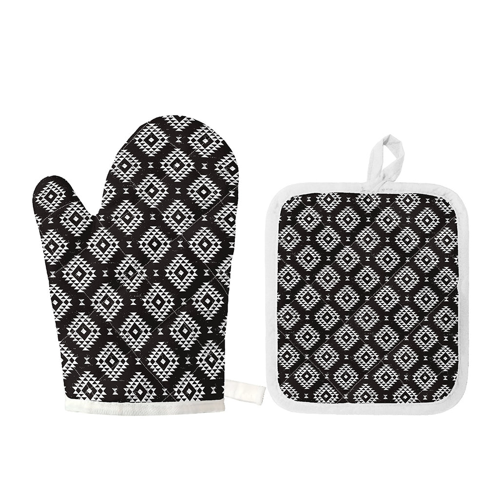 Black And White Navajo Pattern Print Oven Mitt And Pot Holder Set