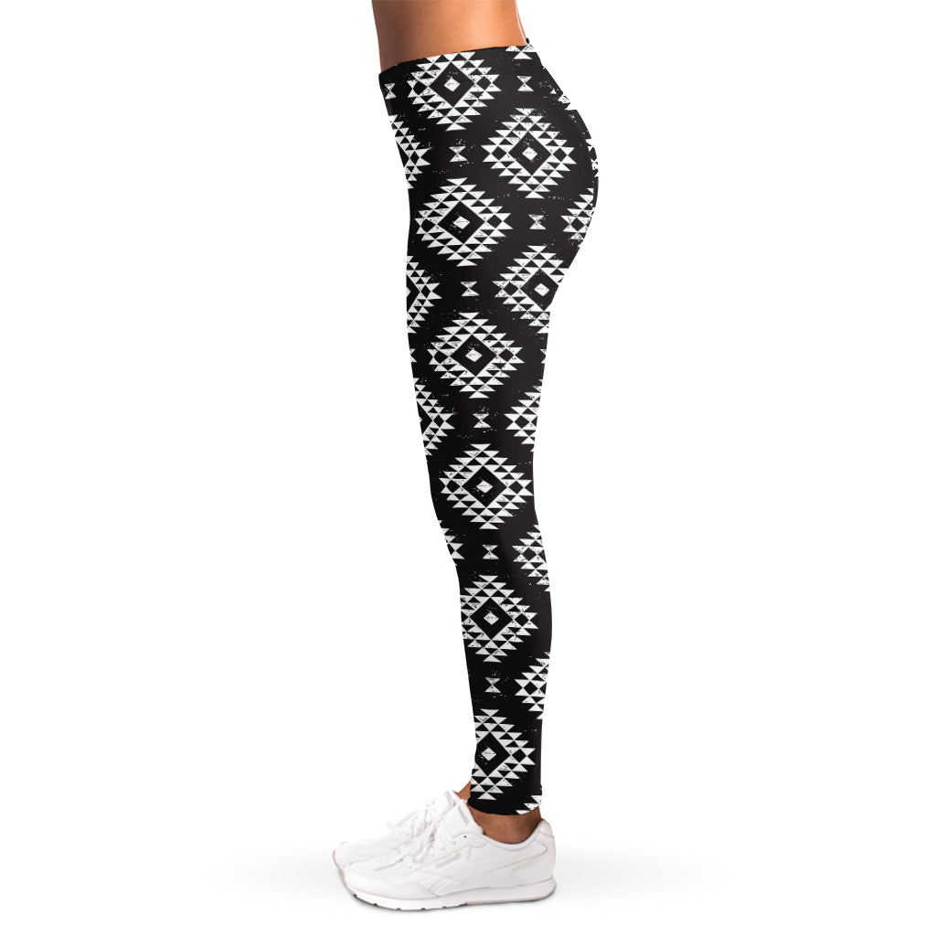 Black And White Navajo Pattern Print Women's Leggings