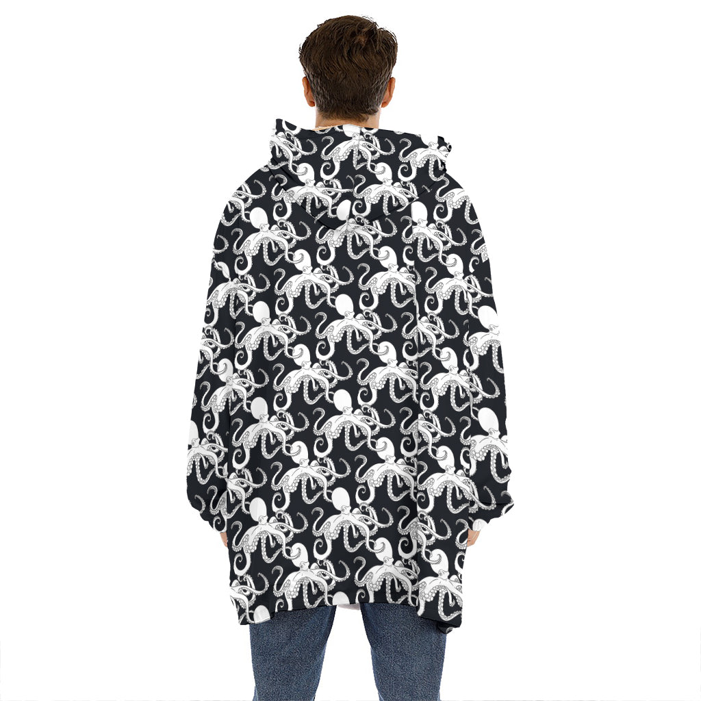 Black And White Octopus Pattern Print Hoodie Blanket
