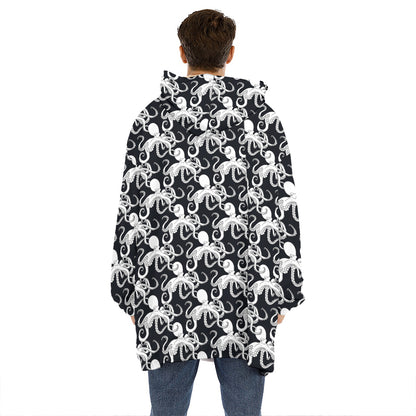 Black And White Octopus Pattern Print Hoodie Blanket