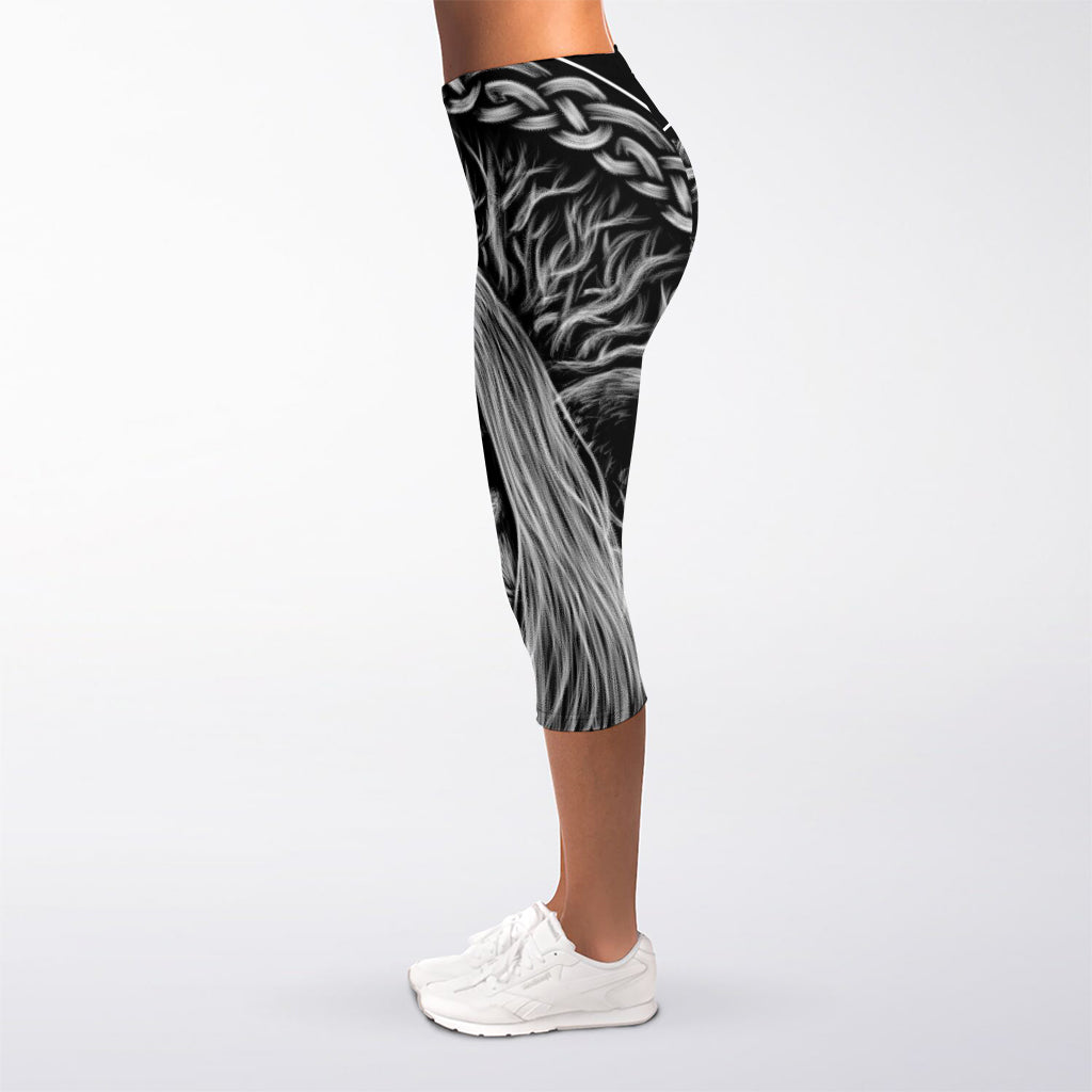 Black And White Odin With Crows Print Women's Capri Leggings