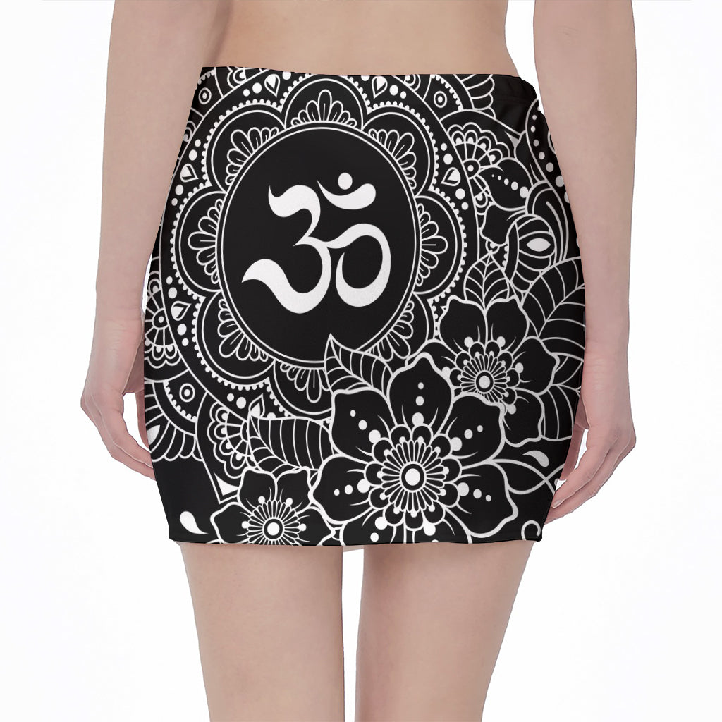 Black And White Om Print Pencil Mini Skirt