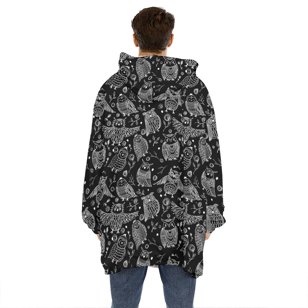 Black And White Owl Pattern Print Hoodie Blanket