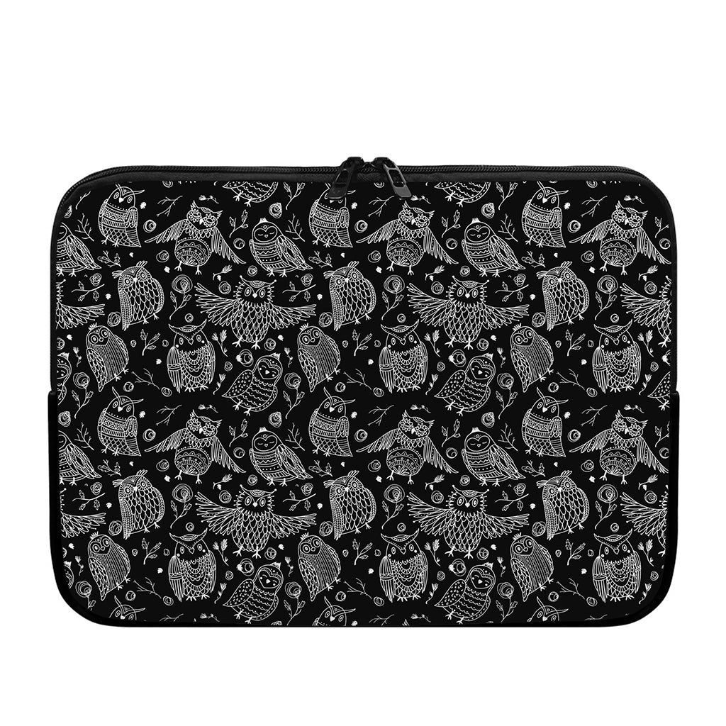 Black And White Owl Pattern Print Laptop Sleeve