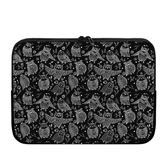 Black And White Owl Pattern Print Laptop Sleeve