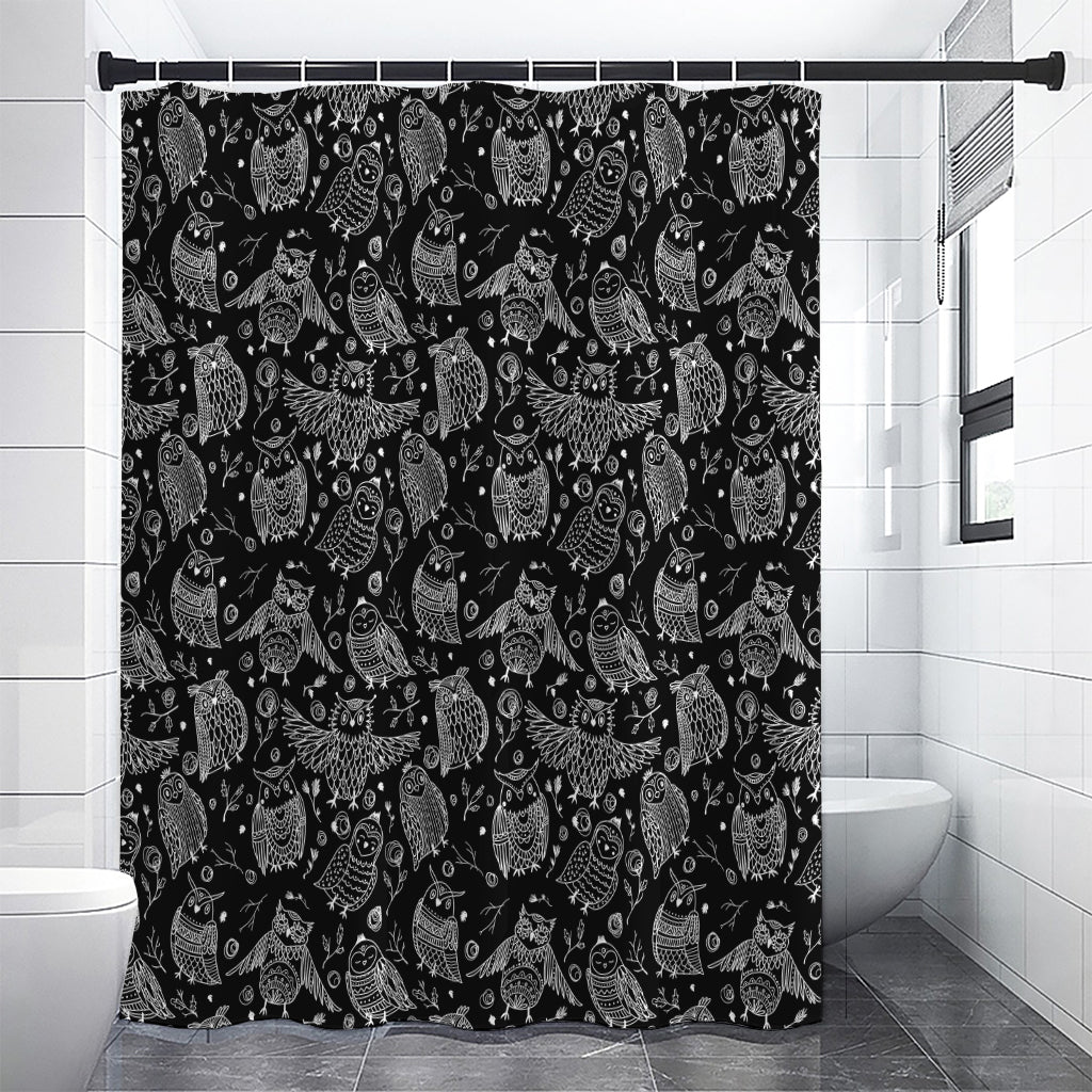 Black And White Owl Pattern Print Shower Curtain