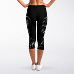 Black And White Owl Print Women's Capri Leggings