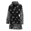 Black And White Paisley Bandana Print Women's Bathrobe