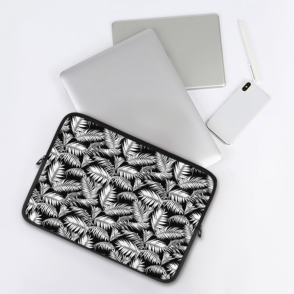 Black And White Palm Leaves Print Laptop Sleeve
