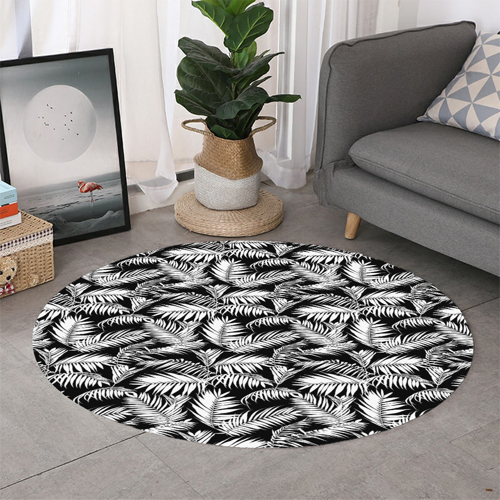 Black And White Palm Leaves Print Round Rug